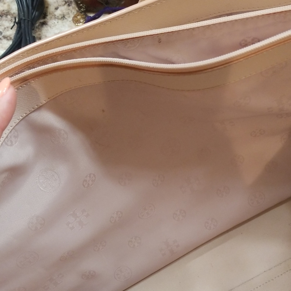 Handbag - Picture 2 of 4